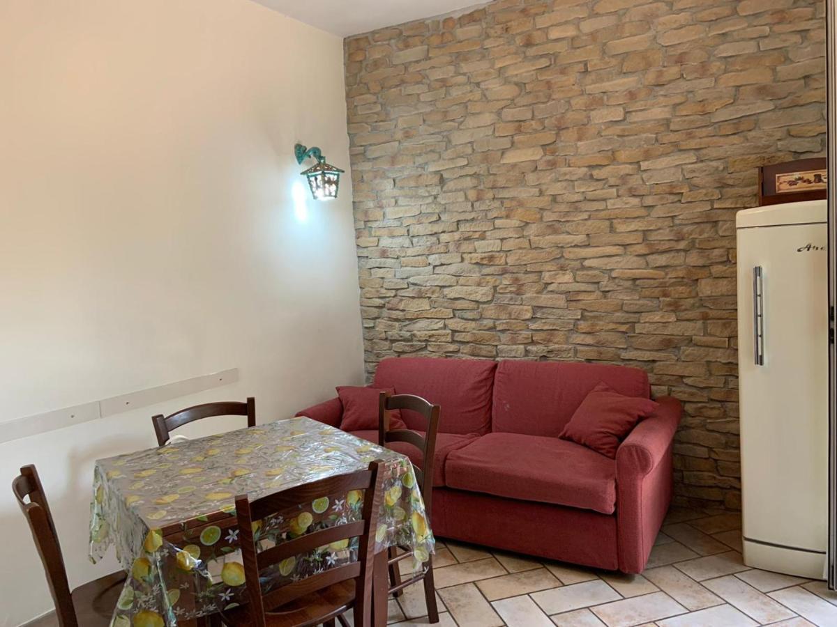 Appia Park Apartament 10 Min Dal Colosseo Рим Екстериор снимка