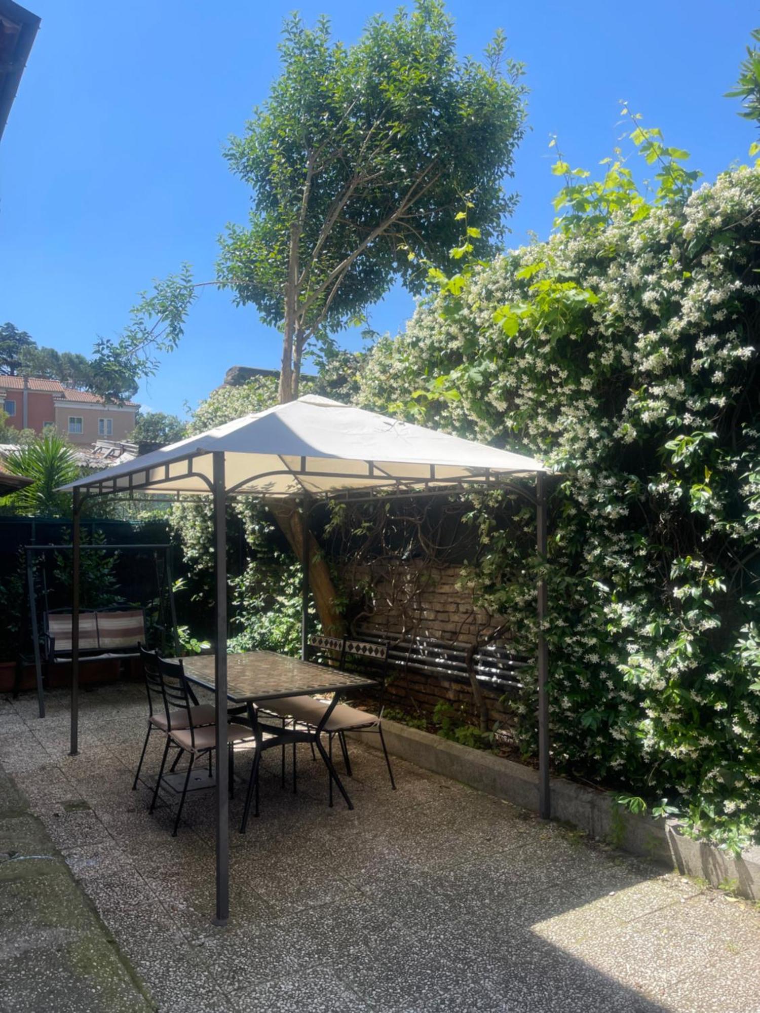 Appia Park Apartament 10 Min Dal Colosseo Рим Екстериор снимка