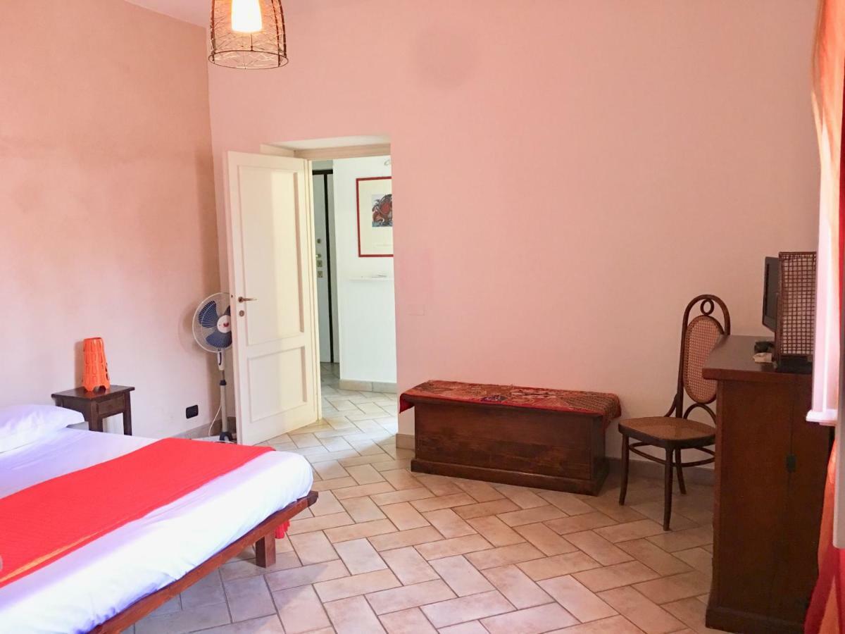 Appia Park Apartament 10 Min Dal Colosseo Рим Екстериор снимка